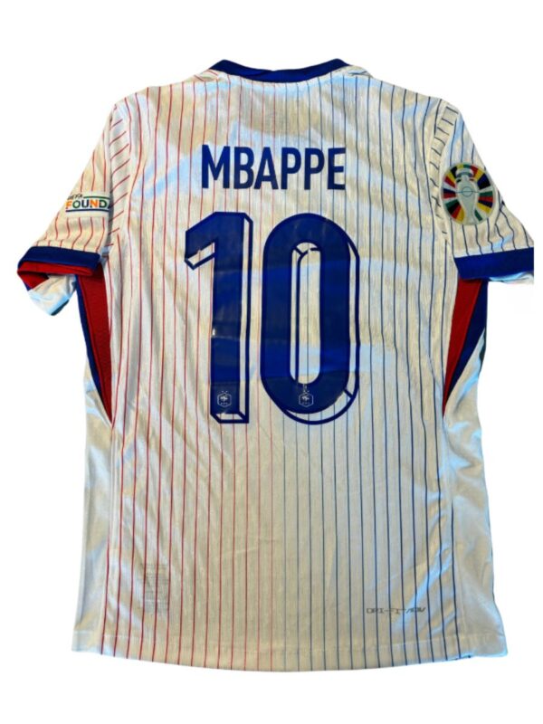 France Away 24-25 (MBAPPE, 10) PLAYER VERSION - Image 2